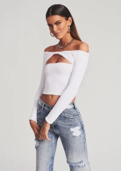 Artemis Top -TrendAura Store 220111 Retrofete eComm Set2 SHOT 108 7192