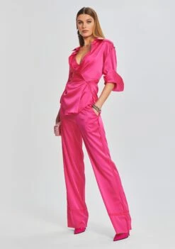 Raines Silk Shirt -TrendAura Store Ecommerce Crop 221115 Ecom SET1 SHOT 05 1158