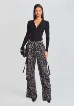 Geo Rib Knit Bodysuit -TrendAura Store Ecommerce Crop 23 09 21 GEOBODYSUIT JANECARGOPANT GREYLEOPARD 482 ECOMM 70a1fe71 5682 4219 b3c8 dfd9f3c8f81c