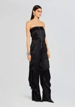 Estrella Cargo Jumpsuit -TrendAura Store Ecommerce Crop 23 12 18 ESTRELLAJUMPSUIT BLACK 1902 ECOMM