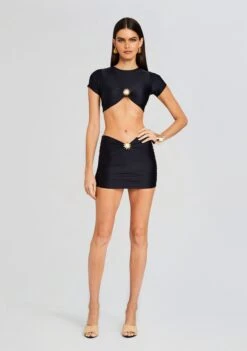 Kaida Lycra Cropped Shirt -TrendAura Store Ecommerce Crop 23 12 18 KAIDASHIRT BLACK 0625 ECOMM
