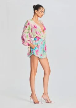 Alora Top 7 Alora Top -TrendAura Store Ecommerce Crop 230221 Set2 SHOT 11 1921 eComm d25e9579 4372 4c8e b17e cb0be7cc8cbf