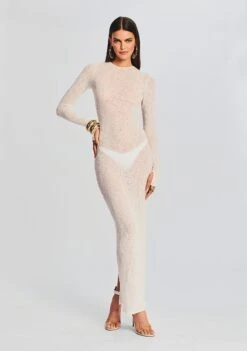 Renee Dress -TrendAura Store Ecommerce Crop 230419 SET1 Shot 27 5106 eComm