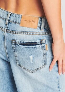 Luca Jean 10 Luca Jean -TrendAura Store Ecommerce Crop 230419 Set2 Shot 55 7510 eComm