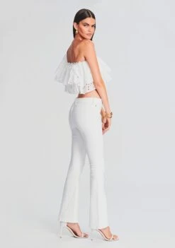 Murphy Mid Rise Jean -TrendAura Store Ecommerce Crop 230510 Set2 SHOT 14 1829 eComm