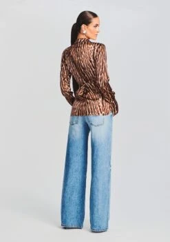 Olsen Silk Top -TrendAura Store Ecommerce Crop 230718 SET2 OLSENTOP MONETBRA 4296 ECOMM