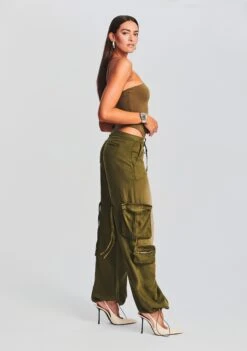 Vestra Bodysuit -TrendAura Store Ecommerce Crop 230718 SET2 PEGGYCARGOPANT 1857 ECOMM f4bbc3a0 ffc4 4cab a64e 3eed1514c6f4