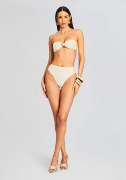 Alba Bikini Bottom -TrendAura Store Ecommerce Crop 231128 LUCIABIKINITOP YARALYCRAMAXIDRESS 4900 ECOMM