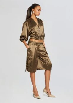 Mae Cargo Short -TrendAura Store Ecommerce Crop 24 02 16 WESJACKET MAESHORT MILITARYGREEN 2057 ECOMM 85a5d42c 729e 4db7 82ba 6ae99e5fd5f8